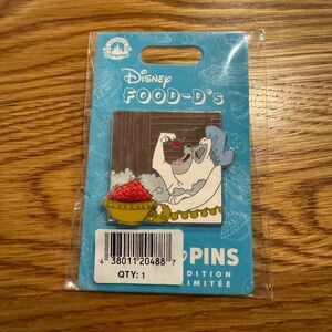 Disney Food-D's Collectible Pin - White, Blue, and Red